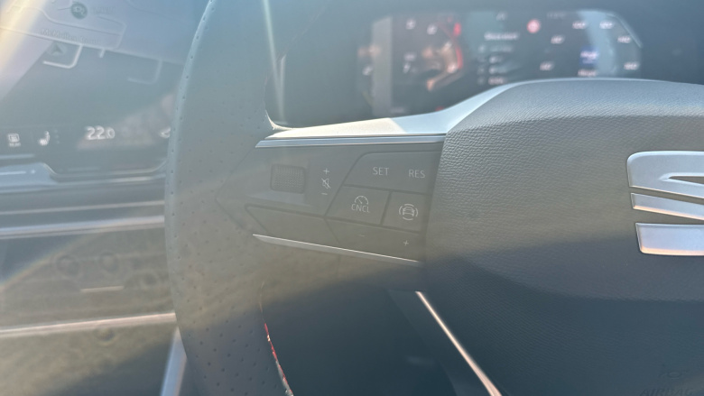 SEAT Leon 1.5 TSI 150 FR Black Edition 5dr [DAP] Petrol Hatchback